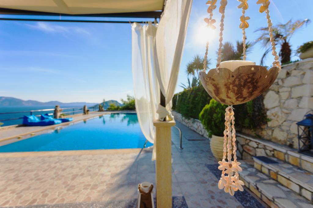 Villa Akros And Suites Keri Dış mekan fotoğraf