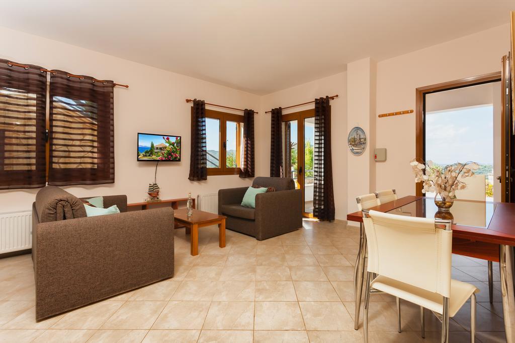 Villa Akros And Suites Keri Dış mekan fotoğraf